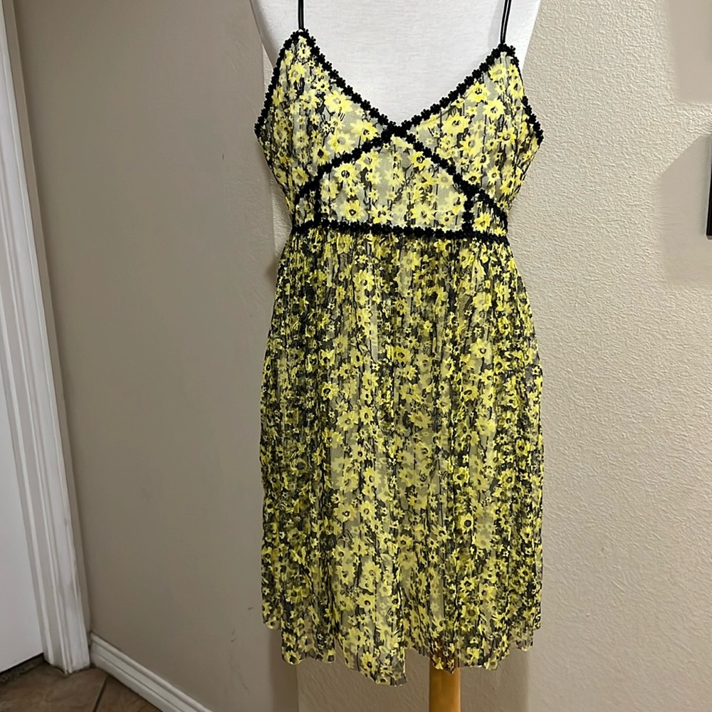 Y2K Romeo And Juliet  Size L Yellow Black trim Lacy Dress NWT fairy baby doll